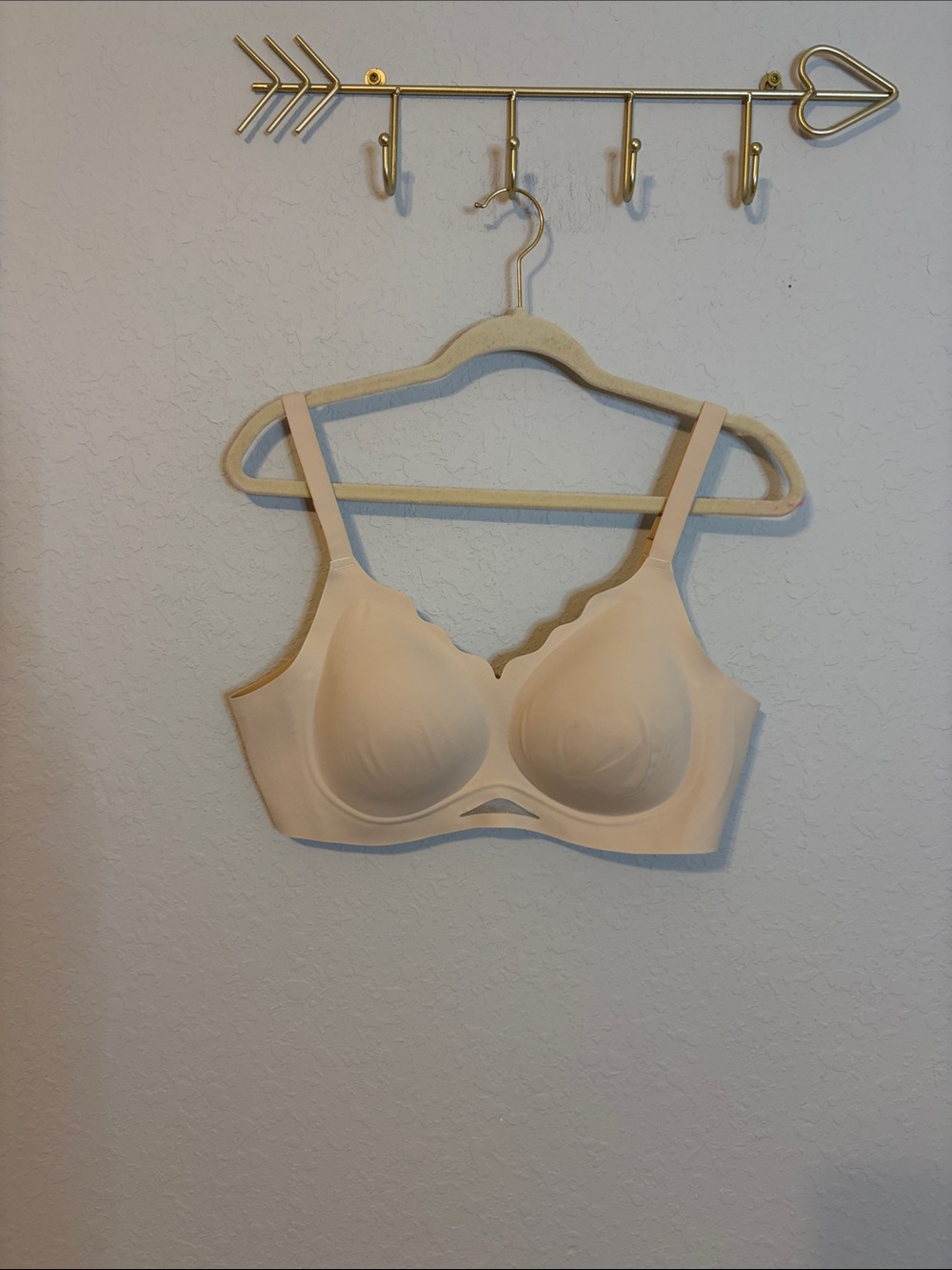 OEAK Women’s XL Nude Seamless Support Bra NWOT Adjustable Straps